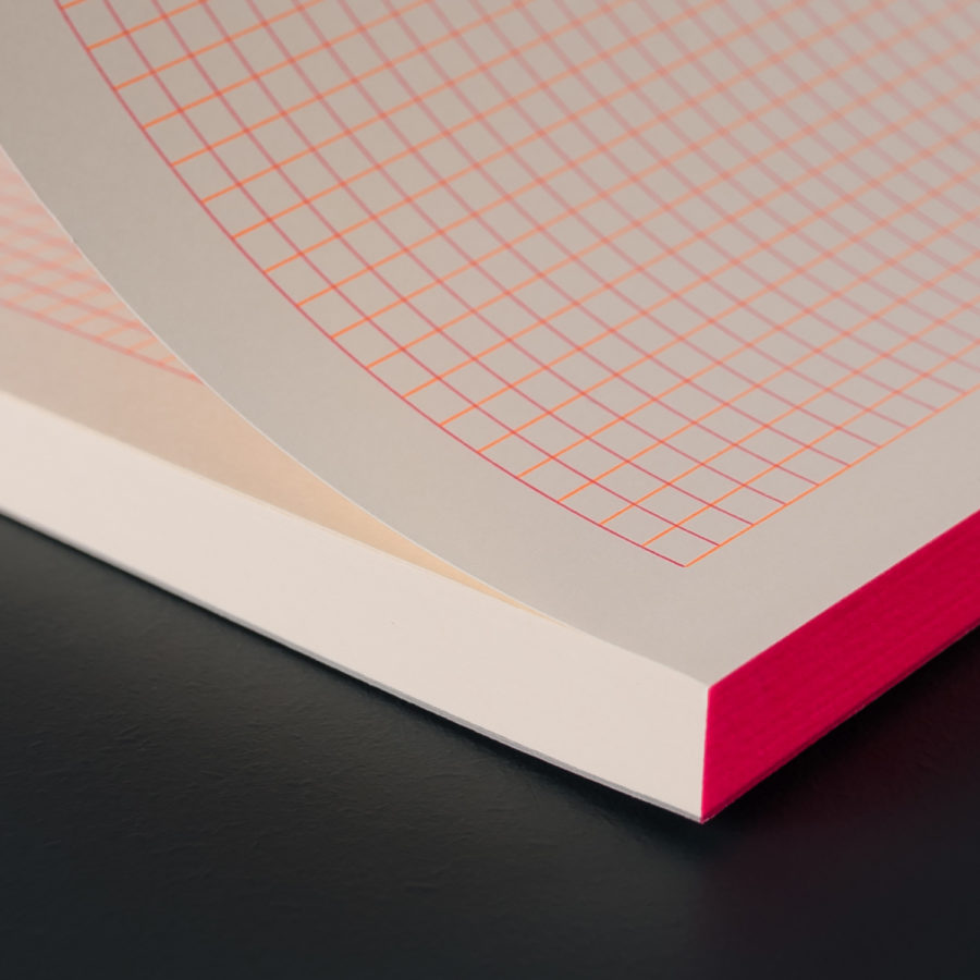 A5 NOTEPAD 6 typo pts GRID printed in fluo orange and pink